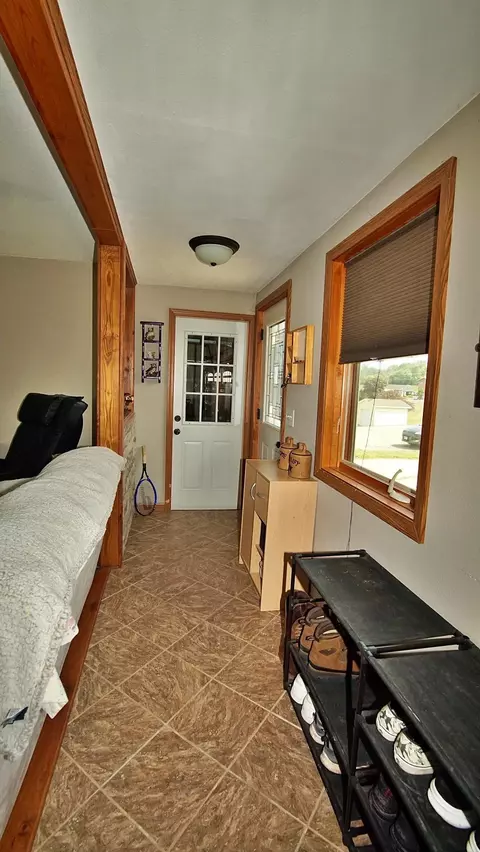 609 Fillmore Ave E, Mabel, MN 55954 photo 9