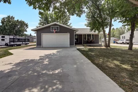 822 E Minnesota St, Saint Joseph, MN 56374
