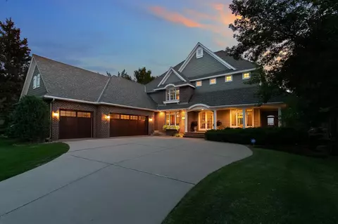 18803 Vogel Farm Trl, Eden Prairie, MN 55347