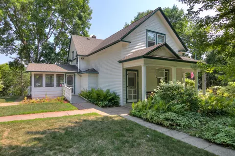 400 Military Rd, Taylors Falls, MN 55084