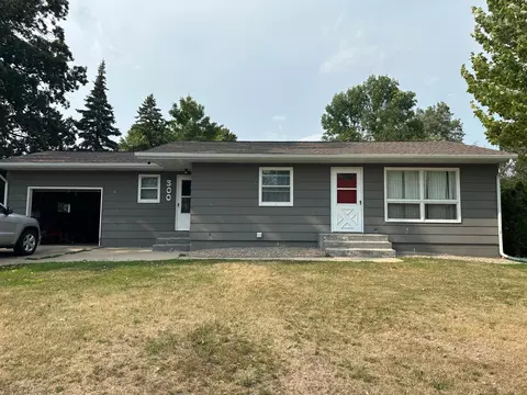 300 6th St W, Browerville, MN 56438