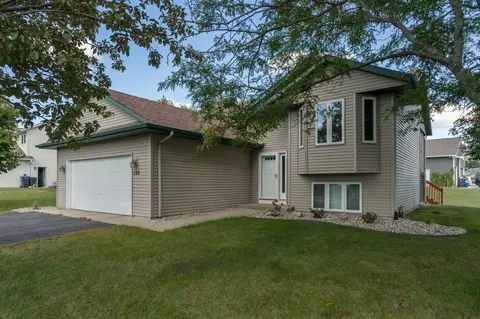 132 Tattler Ln, Mankato, MN 56001