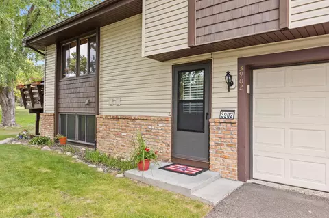 3902 Brookdale Cir N, Brooklyn Park, MN 55443