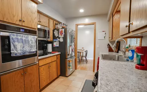 1419 Highland Pl, Faribault, MN 55021 photo 3