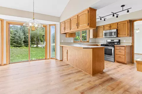 8624 Penn Ave N, Brooklyn Park, MN 55443