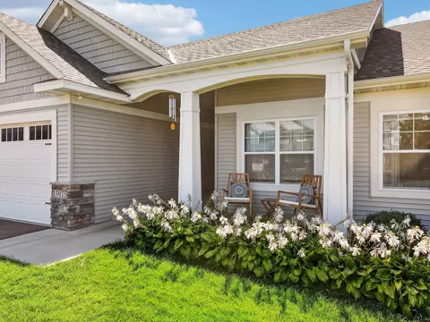 13975 Ashford Path, Rosemount, MN 55068 photo 2