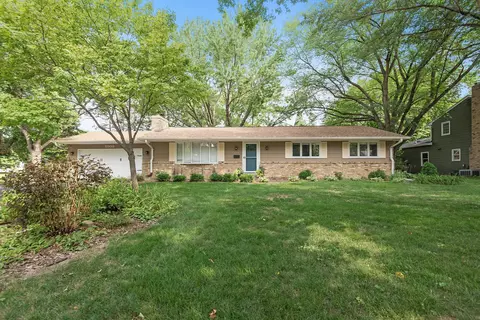 5508 W 66th St, Edina, MN 55439