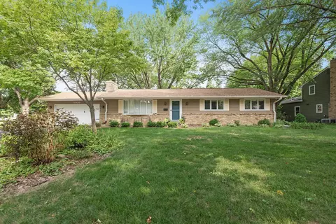 5508 W 66th St, Edina, MN 55439