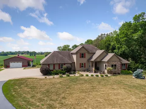8887 Buckingham Ave SE, Delano, MN 55328