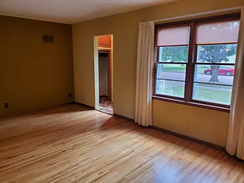 261 State St, Tracy, MN 56175 photo 5