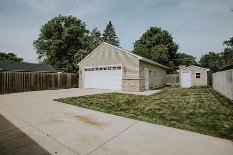 800 13th Ave SW, Austin, MN 55912 photo 31
