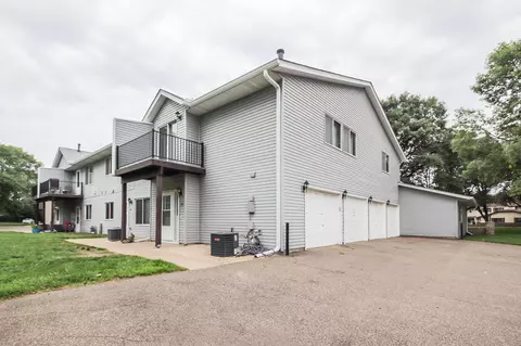 114 96th Ln NE, Blaine, MN 55434