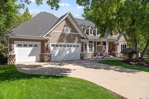 4275 Trillium Ln W, Minnetrista, MN 55364