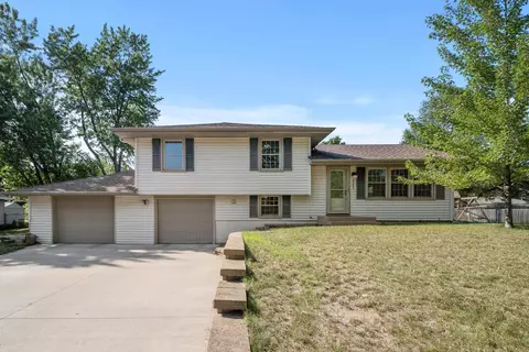 2945 114th Ln NW, Coon Rapids, MN 55433