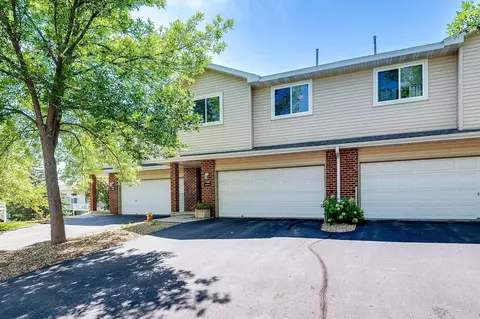 7391 Braden Trl, Inver Grove Heights, MN 55076