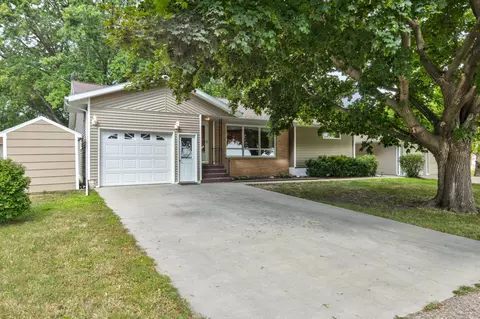 102 1st St E, Saint Leo, MN 56264