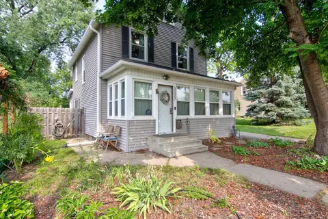 1177 Dale St N, Saint Paul, MN 55117