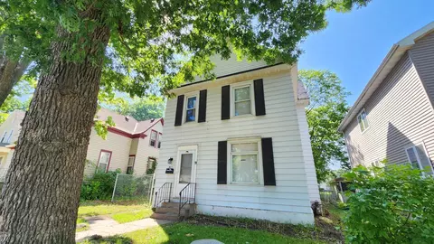 3015 Dupont Ave N, Minneapolis, MN 55411