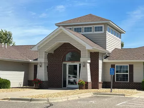 1085 Dale St SW #129, Hutchinson, MN 55350