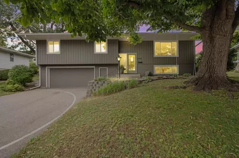 8100 W Franklin Ave, Saint Louis Park, MN 55426