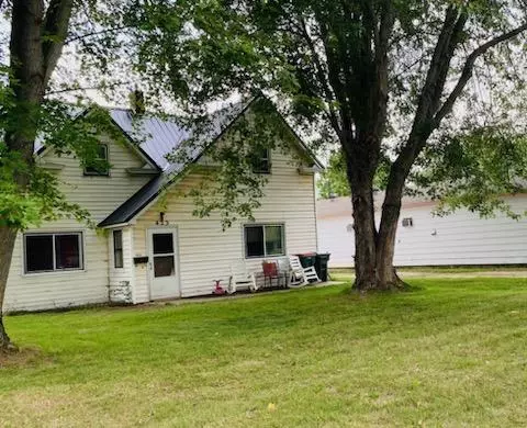423 Lake St S, Long Prairie, MN 56347