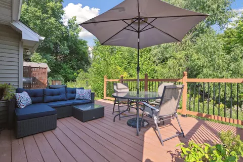 5952 Bren Cir, Minnetonka, MN 55343
