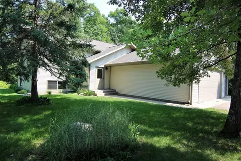 7420 Upper Roy Lake Rd, Nisswa, MN 56468