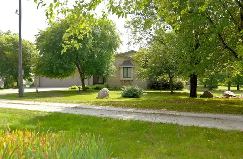 15435 Bagley Ave, Faribault, MN 55021 photo 2