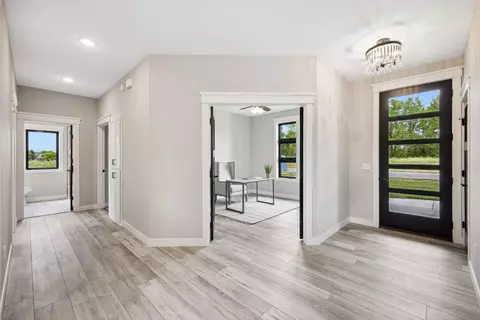 Entry Way - 3650 36th St S, Saint Cloud, MN 56301 photo 1 of 1