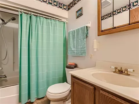 2010 Vienna Ln, Eagan, MN 55122 photo 15