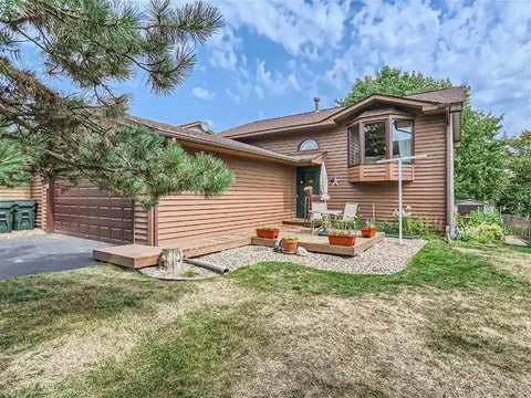 2010 Vienna Ln, Eagan, MN 55122