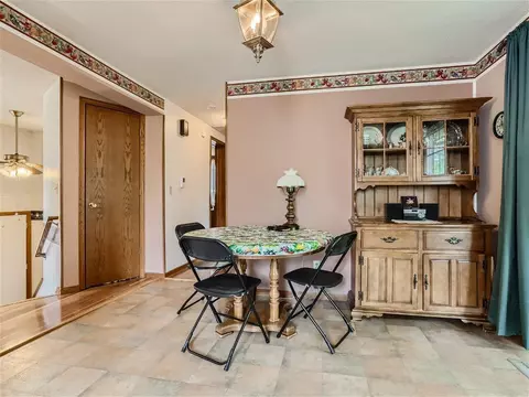 2010 Vienna Ln, Eagan, MN 55122 photo 8