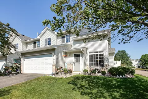 8647 Quarry Ridge Ln #J, Woodbury, MN 55125