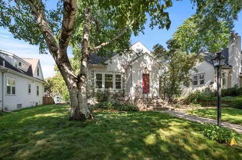 5020 16th Ave S, Minneapolis, MN 55417