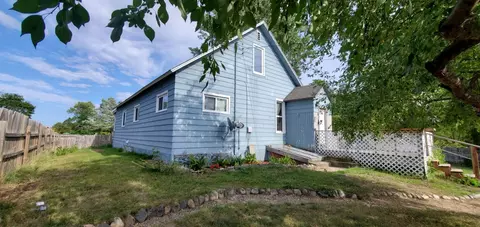 318 Spruce Ave NE, Cass Lake, MN 56633