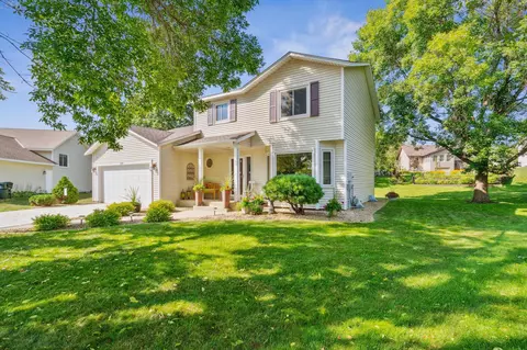 14225 Davenport Ct, Rosemount, MN 55068