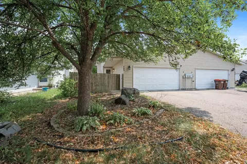 543 Kendall Dr, Hastings, MN 55033