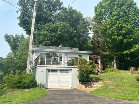 720 Baker St W, Amery, WI 54001