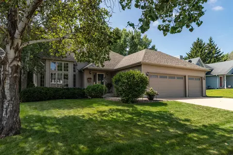 1714 Kings Run Dr NW, Rochester, MN 55901