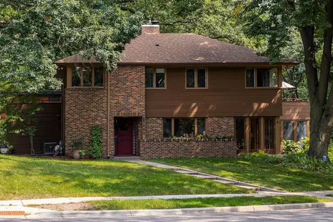 1596 Northrop St, Falcon Heights, MN 55108