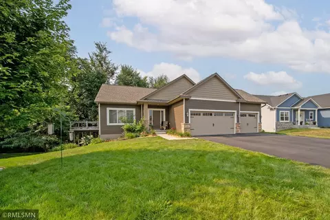 201 High Point Rd, Cannon Falls, MN 55009