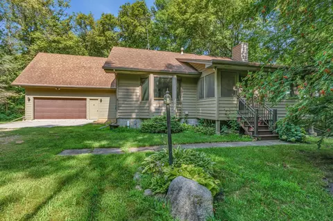 12494 200th St, Hutchinson, MN 55350