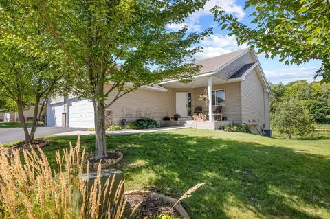 615 Amber Ln, Buffalo, MN 55313
