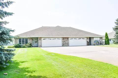 318 Voyager Dr, Alexandria, MN 56308
