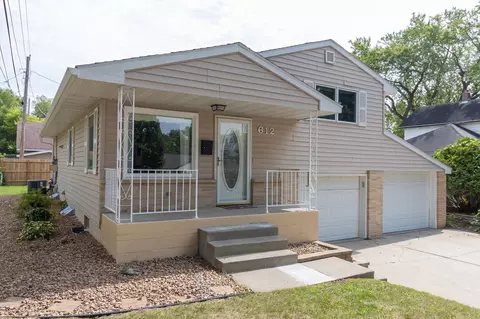 612 N Broadway, Fergus Falls, MN 56537