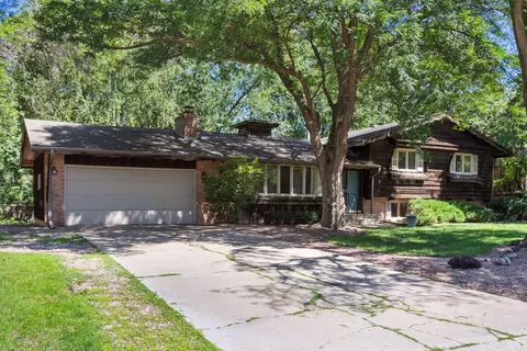 1701 Innsbruck Pkwy, Columbia Heights, MN 55421