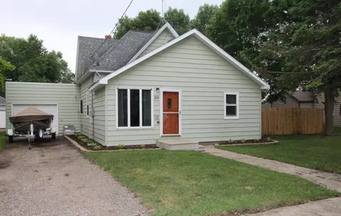 330 Washington Ave, Villard, MN 56385