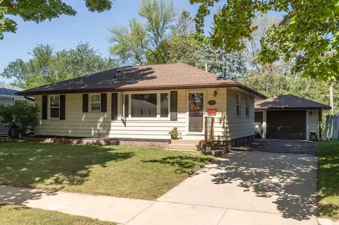 1407 26th St NW, Rochester, MN 55901