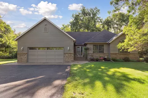 39653 Hemingway Ave, North Branch, MN 55056