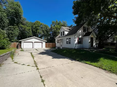 1424 Gorton Ave NW, Willmar, MN 56201